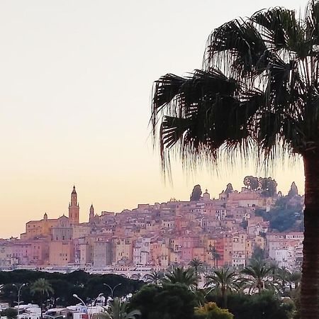 MENTON Studio au BORD DE MER Balcon, Calme, Dernier étage avec Ascenseur et Climatisation Exterior foto