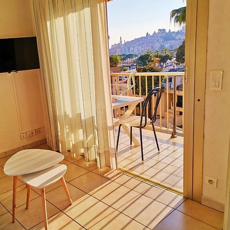 MENTON Studio au BORD DE MER Balcon, Calme, Dernier étage avec Ascenseur et Climatisation Exterior foto